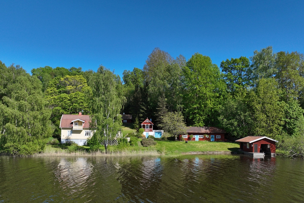 Harry Martinsons väg 1