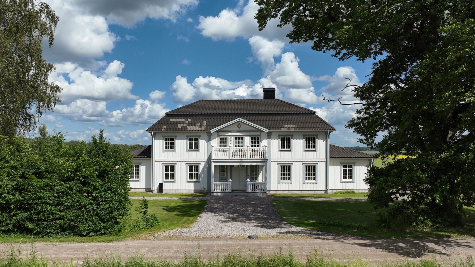 Frötuna gård