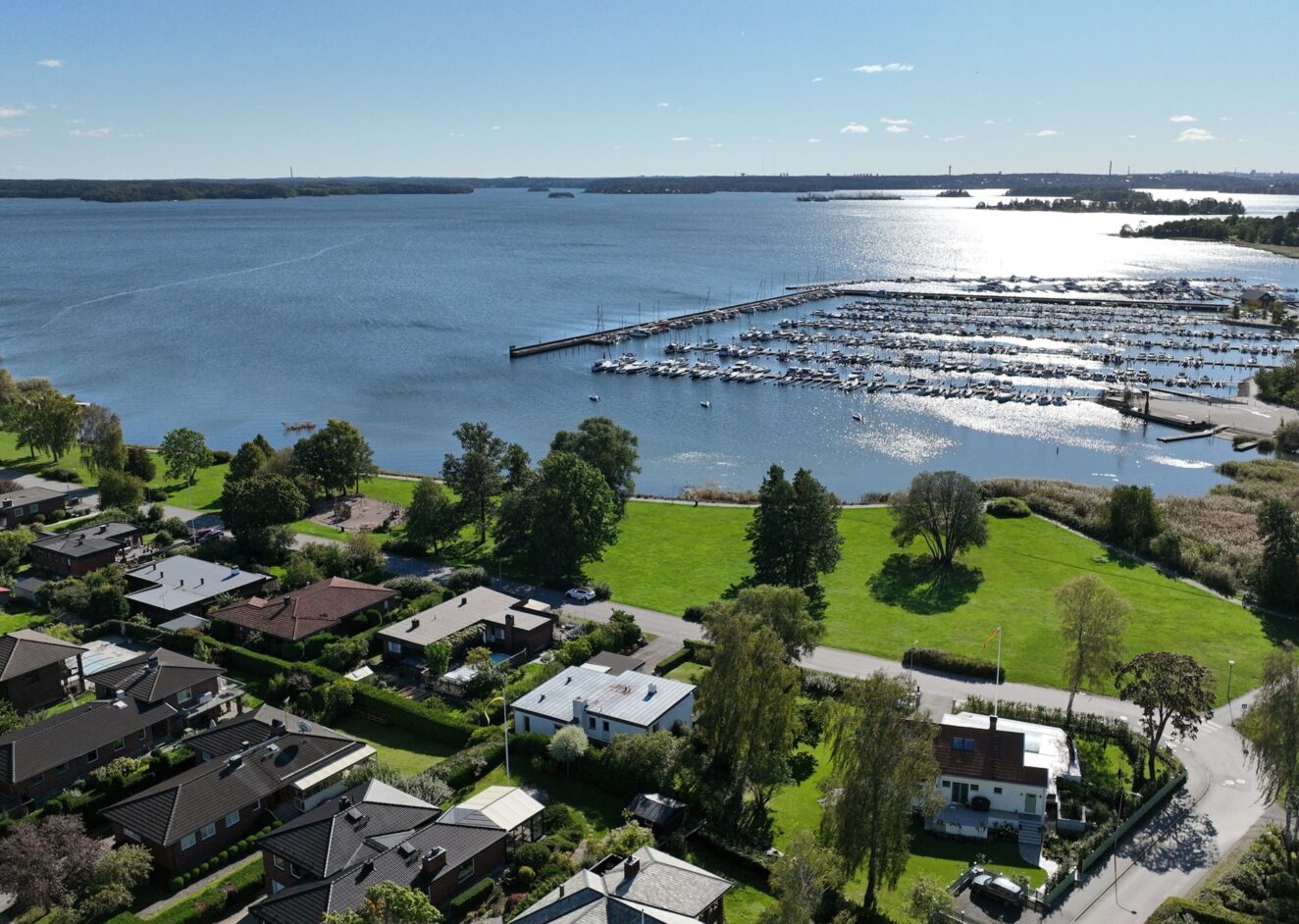 Villa på första parkett med sjöutsikt vid Värtan